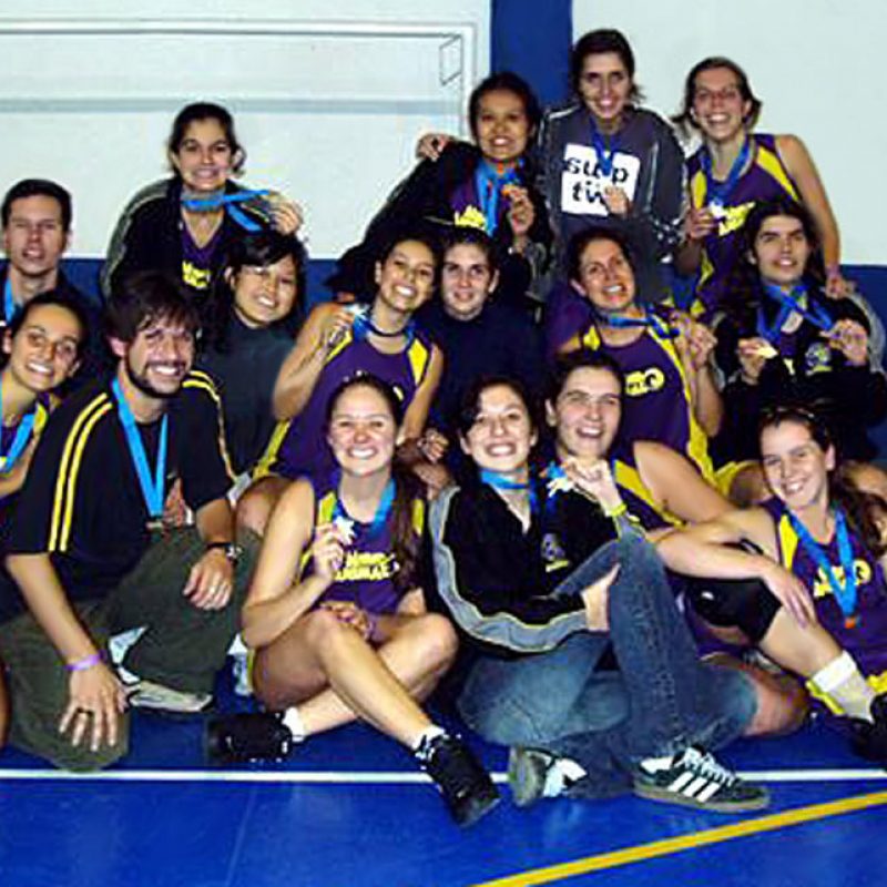 Campeãs de basquete no JUCA de 2004, enviada por Ceres Prado