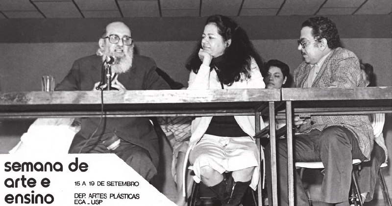 Paulo Freire, Ana Mae e Alexandre Barbosa, na abertura da Semana de Arte e Ensino, em 1980, na ECA (Acervo Ana Mae) Paulo Freire, Ana Mae e Alexandre Barbosa, na abertura da Semana de Arte e Ensino, em 1980, na ECA (Acervo Ana Mae)