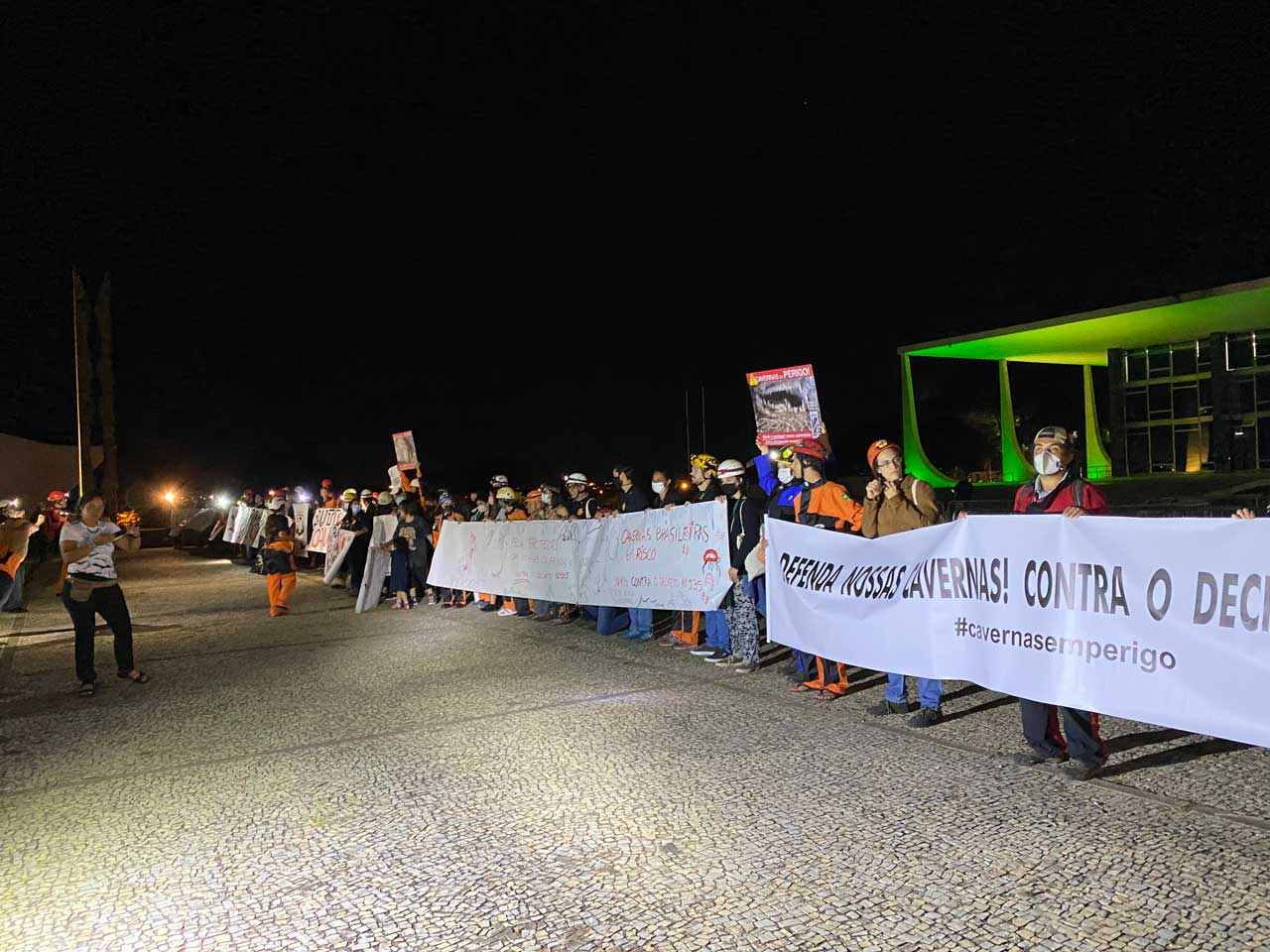 Manifestação contra o decreto 10935-22 (foto: Leda Zogbi)