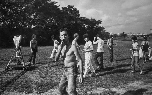 No centro, em primeiro plano: Francisco Cesar Filho. Atrás dele, da esquerda para a direita: Mirela Martinelli, Anna Muylaert, Marcio Ferrari, Eduardo Santos Mendes, Tata Amaral e Regina Rheda, na USP, em 1983