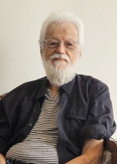 Edmir Perrotti, professor sênior do Departamento de Informação e Cultura (CBD) Edmir Perrotti, professor sênior do Departamento de Informação e Cultura (CBD)
